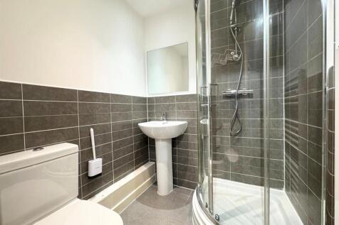 31 Heysmoor Heights - bathroom.jpg