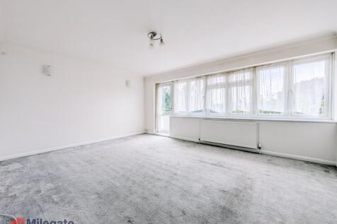 Spacious & Airy | 2 Bedroom Flat | Located on the 1st Floor | Separate Living Room & Kitchen | Walking Distance to Stations | Furnished or Unfurnished | Available Immediately