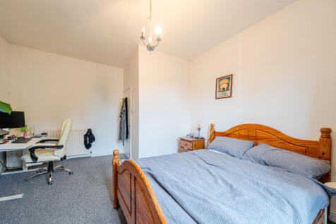 1536130-4-1a1593c...