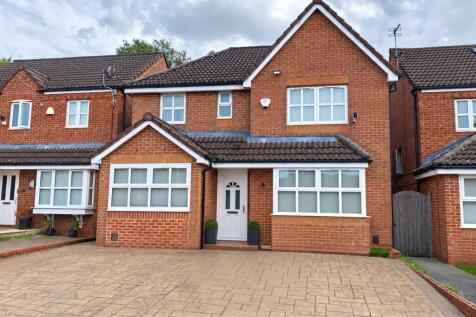 4 Bedroom Detached in OL9 8NS