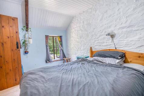 Cottage Bedroom 1