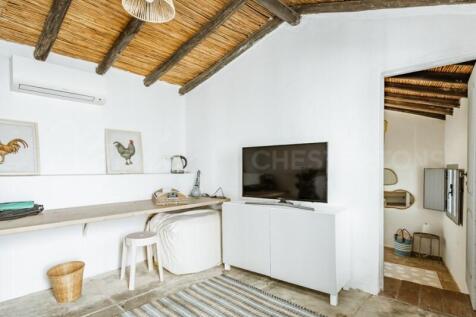 Almancil Fully Renovated 5 Bed Villa For Sale (36)