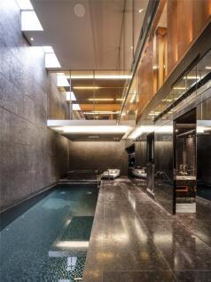 6 bed, 7 bath Town House in London - Photo 13