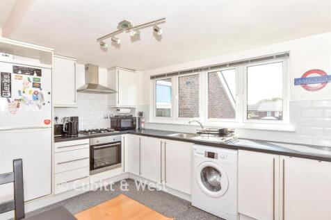 Lounge/Kitchen