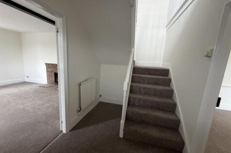 Entrance hall.jpeg