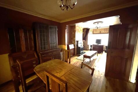 3 bed, 1 bath Semi-Detached in Birmingham - Photo 4