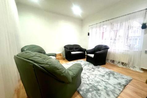 WhatsApp Image 2025-11-29 at 6.02.37 PM (2).jpeg