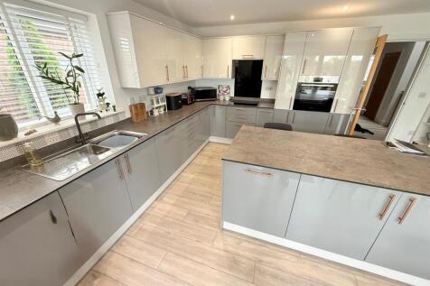 Open Plan Kitchen/Dining/Living Room
