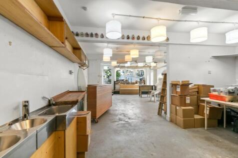 Main commercial spac