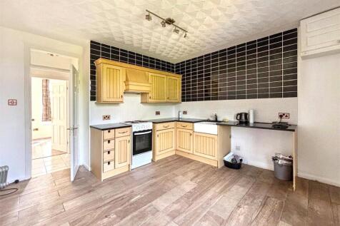 Living / Kitchen