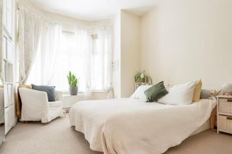 &#x1f6cf;¿ Master bedroom with Private En-Suite