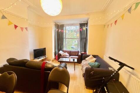 8 Bedroom Terraced in LS6 1AX
