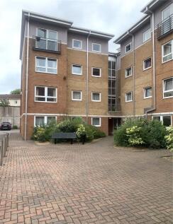 X1 Lettings are delighted to lease our spacious upper floor two-bedroom apartment in The Sidings, Crown street! Providing a spacious yet luxurious lifestyle close to the city centre The apartment comp