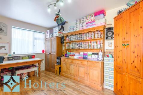 23 Underhill Crescent, Knighton-27.jpg