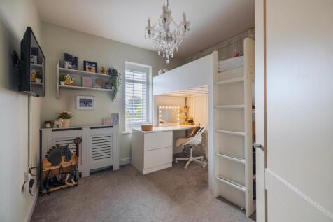 2 George Drive-50.jpg