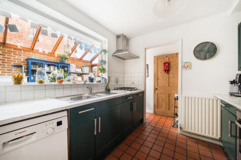 1387282-3-6931af9...