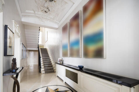 6 bed, 9 bath Town House in London - Photo 8