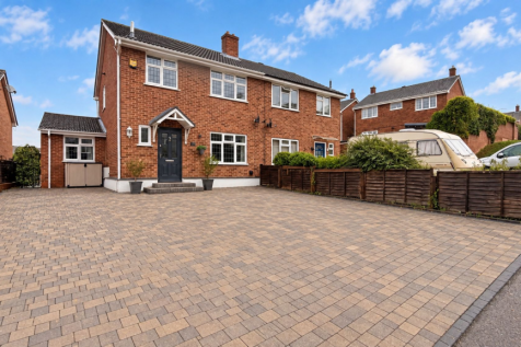 4 Bedroom Semi-Detached in ME3 8HB