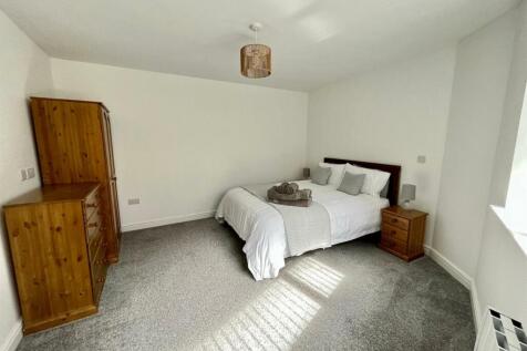 WhatsApp Image 2024-04-30 at 10.51.34 (1).jpeg