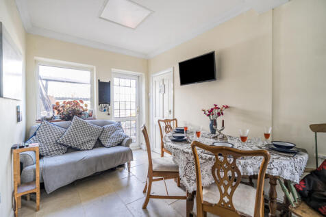 1350206-5-68c299e...