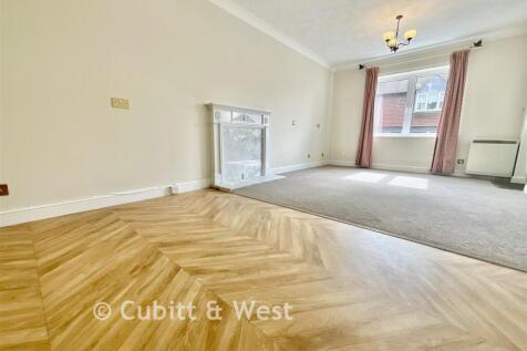 Lounge / Dining Room