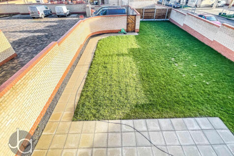 20251202_09564496...