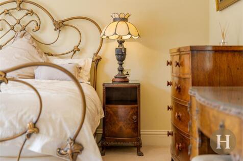 4 bed, 4 bath Detached in Birmingham - Photo 30