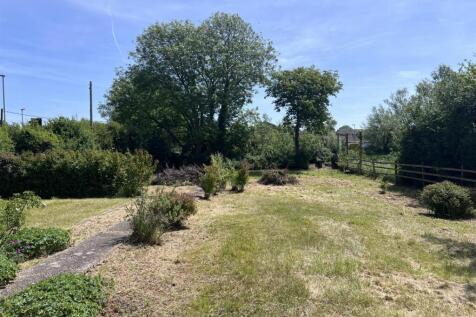 sunningdale garden 2.jpg
