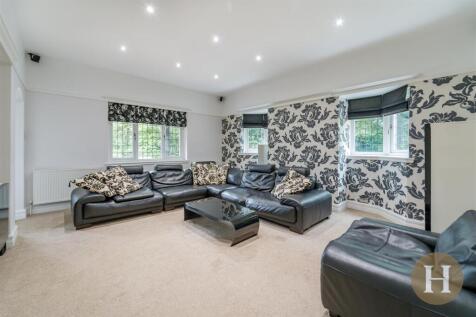 7 bed, 3 bath Detached in Birmingham - Photo 16