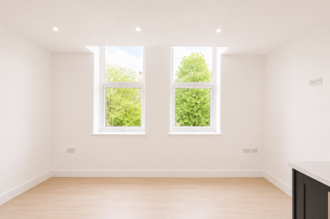 Gas & electric included for your first month! Stunning newly refurbished 1-bed apartments at Judges Drive, Liverpool L6. Enjoy modern interiors, park views, excellent transport links, and a prime loca