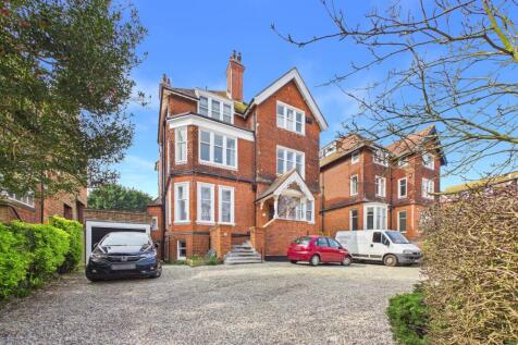 Earls Avenue