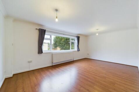 2 Bedroom Flat in W5 1BX