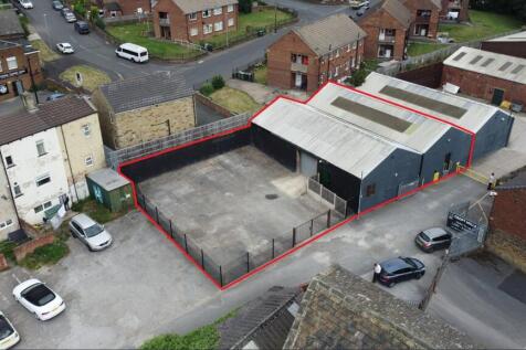 Warehouse to rent in heckmondwike