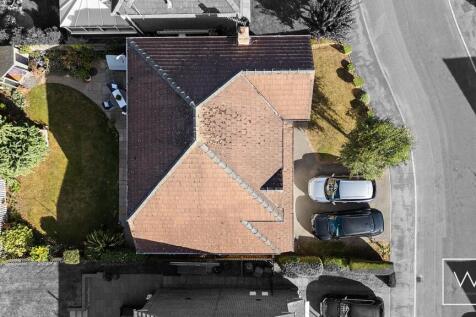 18 Roe Croft Close,