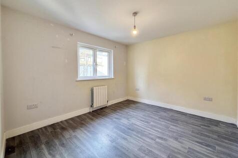 Bedroom 2.jpg