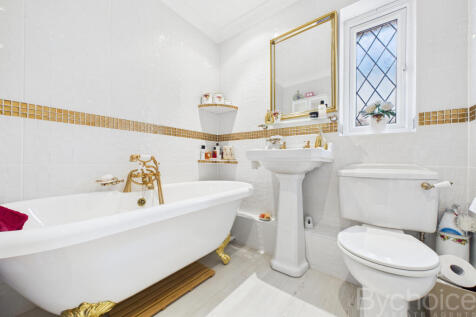 CAM05454G0-PR0043-STILL021