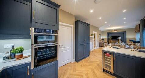 Kitchen/Diner/Family