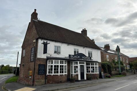 Pub for sale in marton in the forest