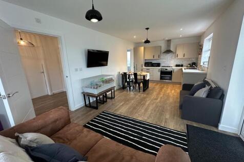 Kitchen/Diner and Family Room