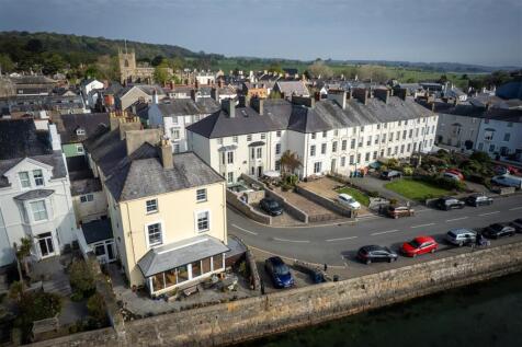 Exterior - 2 Bulkeley Terrace, Beaumaris-25.jpg