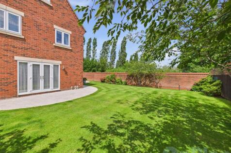 CAM04024G0-PR0030-STILL040