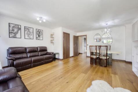 Living/Dining Area