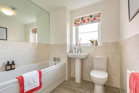 Bathroom in the Hornsea 2 bedroom apartment