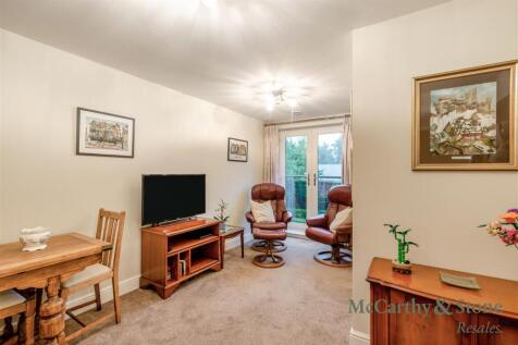 8702743-interior06.jpg