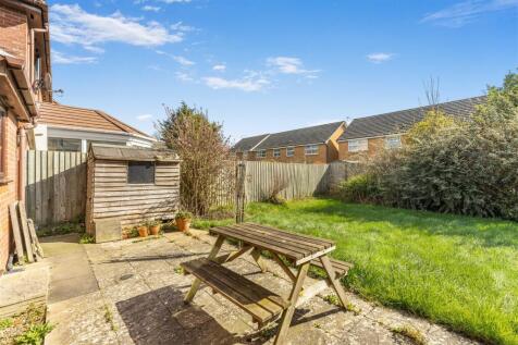 38 Woburn Close, Banbury-16.jpg