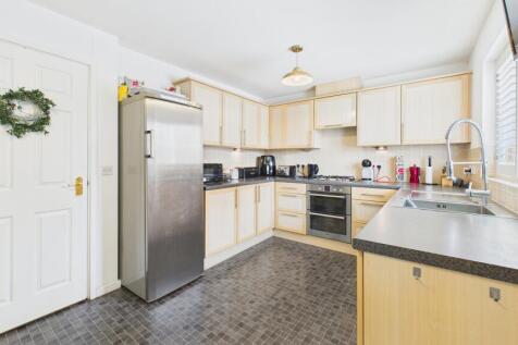 CAM04968G0-PR0050-STILL023