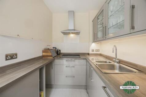 564 Upper Brentwood Road -019.JPG