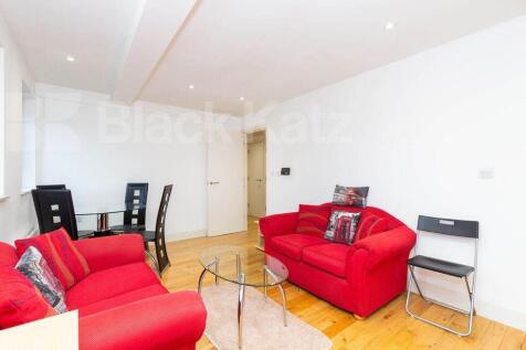 Spacious two double bedroom two bathroom apartment set within a private development just of Camden Road. The property has a large open plan kitchen lounge, two modern bathrooms one of which is en-suit