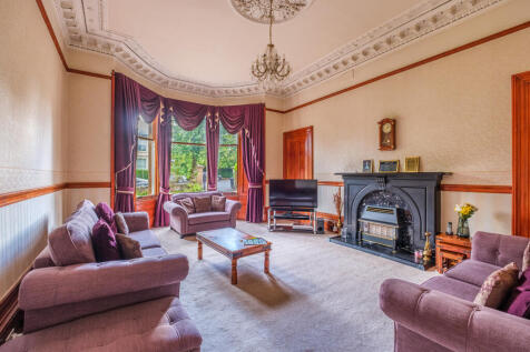 5 bed, 2 bath House in Glasgow - Photo 7