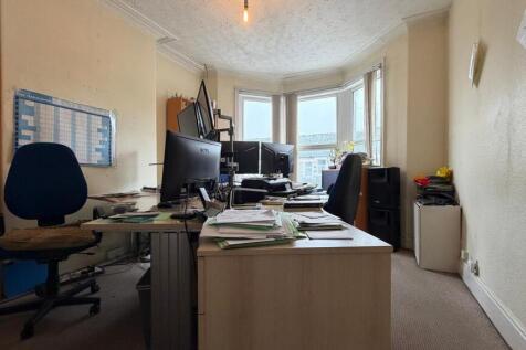 WhatsApp Image 2025-11-28 at 14.51.19.jpeg